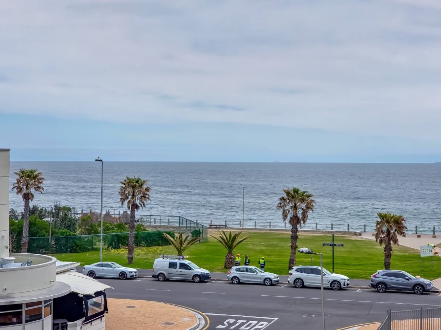 1 Bedroom Property for Sale in Mouille Point Western Cape